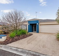 A TOUCH OF CLASS - PET FRIENDLY OUTSIDE ONLY - Hotels Melbourne