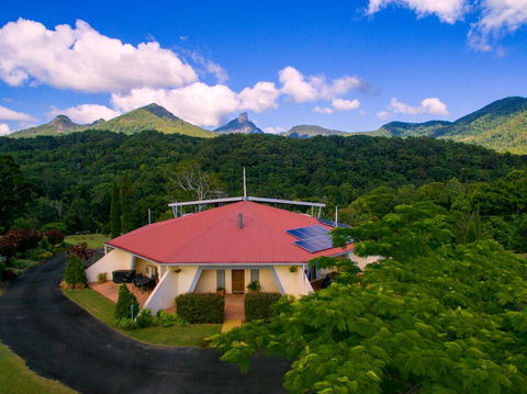 A View Of Mount Warning - Hotels Melbourne 0
