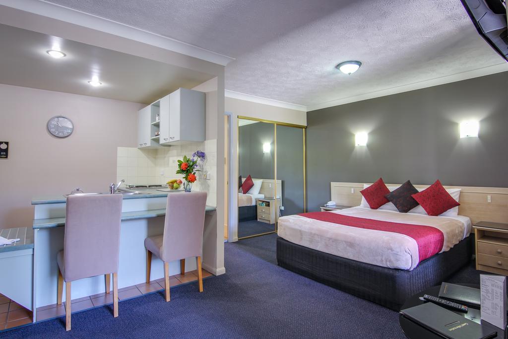 Cambridge QLD Hotels Melbourne