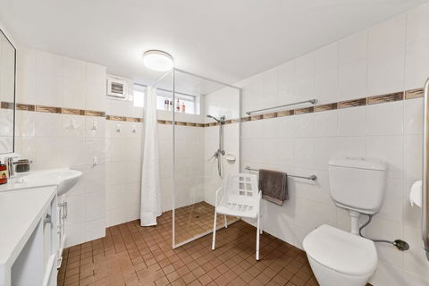 Abby's Poolside Retreat 1 - Hotels Melbourne 2