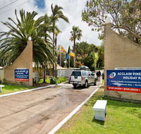 Acclaim Pine Grove Holiday Park - Hotels Melbourne