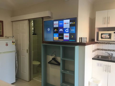 Across Country Motel And Serviced Apartments - Hotels Melbourne 2