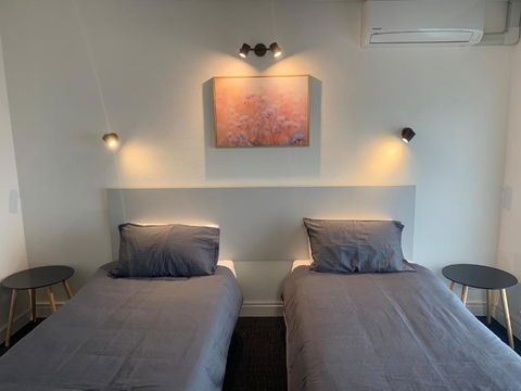 Doonside Hotel - Hotels Melbourne 2