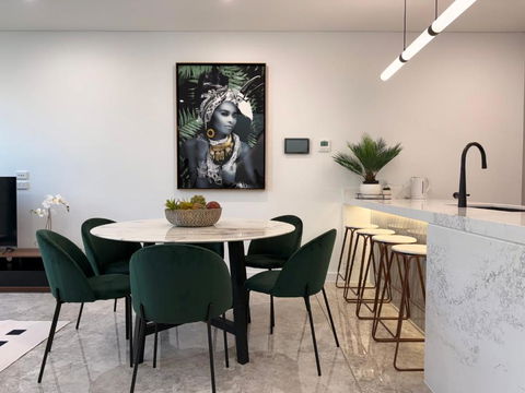 Eastgardens 4Bed 3Bath Brand New Townhouse 2 Car - Hotels Melbourne 3