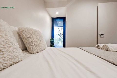 Elegant Apartment In Park With Rooftop Infinity Pool On St Kilda Road, Melbourne - Hotels Melbourne 2