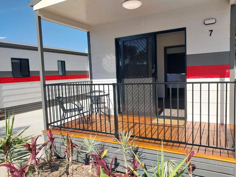 Emerald Tourist Park - Hotels Melbourne 1