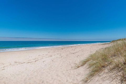 Escape To Preston Beach - Hotels Melbourne 1