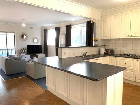 Family Home In Prime Location Melbourne - Hotels Melbourne 4
