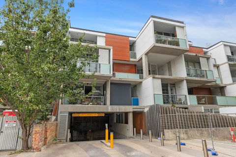 Fitzroy North 1-Bed With Balcony By Edinburgh Park - Hotels Melbourne 4