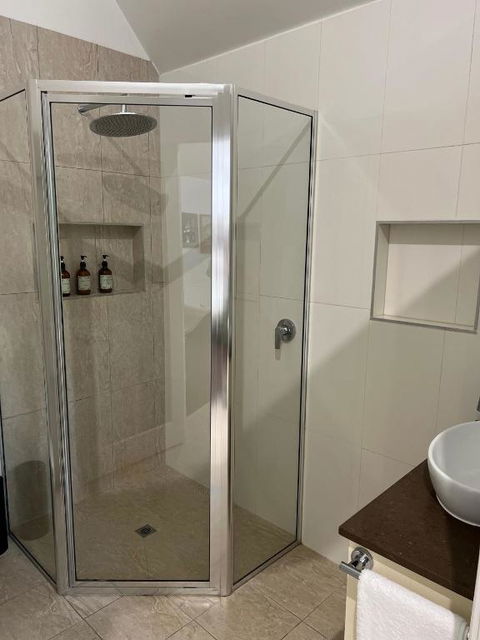 Gallery Walk Chalets - Tamborine Mountain - Hotels Melbourne 3