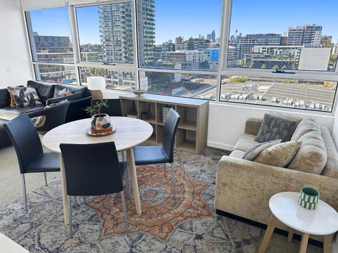 G901S - Bright Zetland Escape With City Views - Hotels Melbourne 0