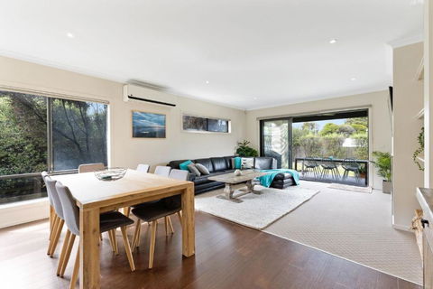 Gemstone At Sunderland Bay - Hotels Melbourne 2