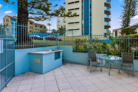 Gena Apartments Unit 8 Kings Beach QLD - Hotels Melbourne 3