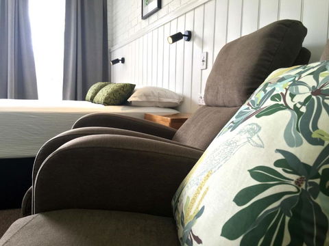 Gin Gin Village Motor Inn Motel QLD - Hotels Melbourne 2