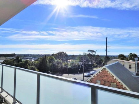 GLAD1 - Monash Rd - Gladesville - Hotels Melbourne 4