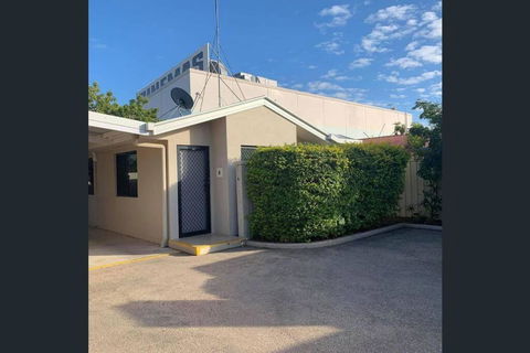 Fully Furnished Modern Unit In Centre Of City - Hotels Melbourne 0