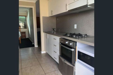 Fully Furnished Modern Unit In Centre Of City - Hotels Melbourne 4