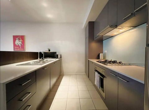 GW24-1 BATH 2 BR At The Glen With FREE Parking And Balcony - Hotels Melbourne 4