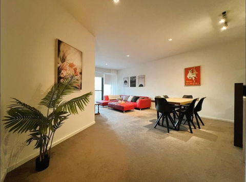 GW24-1 BATH 2 BR At The Glen With FREE Parking And Balcony - Hotels Melbourne 2