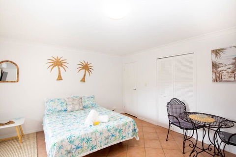 GORGEOUS STUDIO + 100M TO BEACH + POOL - Hotels Melbourne 0