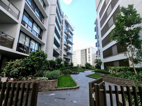 GREEN Skyline View2BR Close To Easter Show - Hotels Melbourne 3
