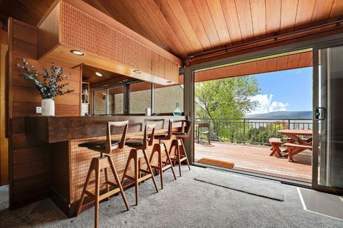 Grey Kangaroo - 2BR L Lake Front L Pet Friendly L Air-Con L BBQ L WiFi - Hotels Melbourne 1