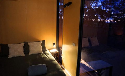 Grove At Peasant Farm By Tiny Away - Hotels Melbourne 3