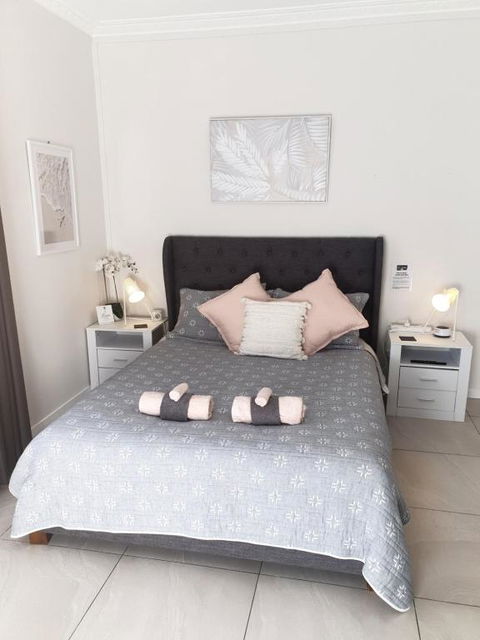 GUESTHOUSE On REGENT Bed & Breakfast - Hotels Melbourne 0
