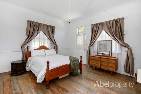 Historical Cottage In The Hills - Hotels Melbourne 0