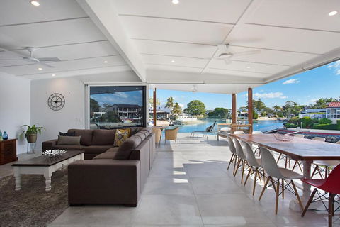 INCREDIBLE VALUE - Perfect For Large Families - Hotels Melbourne 2