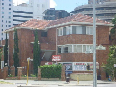 Affordable & Comfortable Apartment On Langley Park - Hotels Melbourne 1