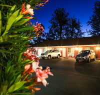 Akuna Motor Inn and Apartments - Hotels Melbourne