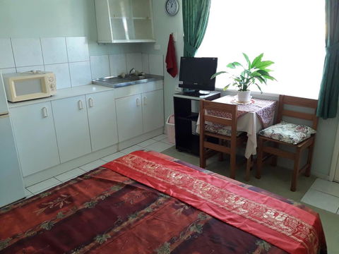 Alison's Rest - Hotels Melbourne 3