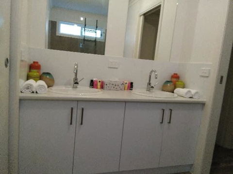 All Seasons Holiday Homes - Hotels Melbourne 2