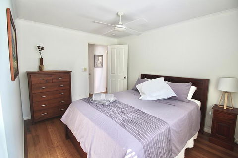 Aloha Alex Beach House Pet-friendly- 450m To The Beach - Hotels Melbourne 3