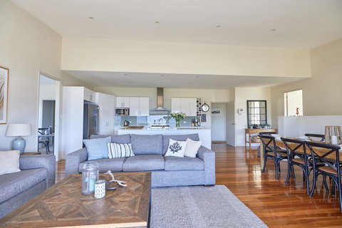 Alpine Air - Hotels Melbourne 1