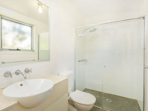 Angourie Blue 7- Stroll To Surfing Beaches. - Hotels Melbourne 1