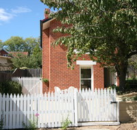 Annies Garden Cottage - Hotels Melbourne