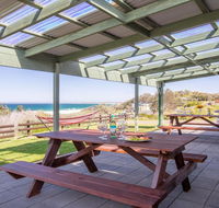 Antonio's Paradise - spectacular views over Warrain beach - Hotels Melbourne
