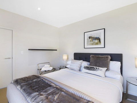 Arum 4, Heritage Park - Contemporary & Timeless - Hotels Melbourne 1