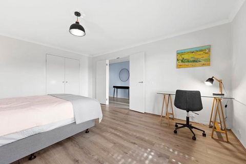 M-h 59PP - Hotels Melbourne 3