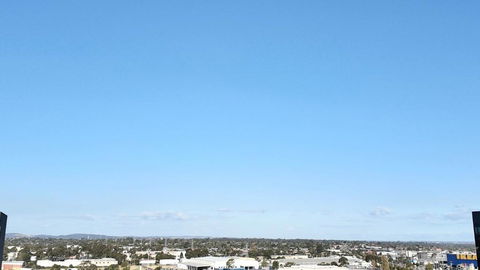 M-city Apartment - Executive Twin King Ensuites - Fully Equipped - Free Parking, Fast Wifi, Smart TV, Netflix, Complementary Drinks & Amenities - M-city Shopping Centre Clayton 3168 - Hotels Melbourne 1