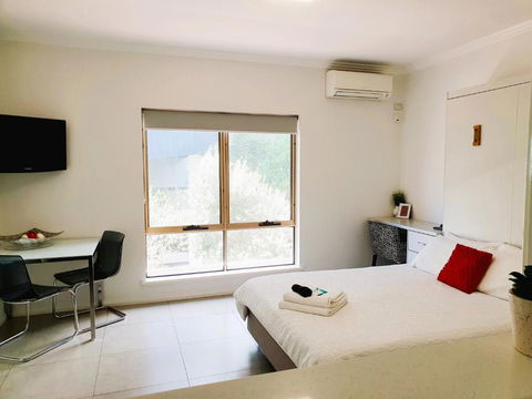 M4 West Perth Studio Apartment Near Kings Park - Hotels Melbourne 3
