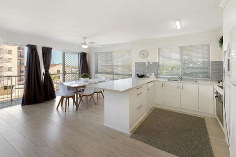 MAINSAIL8- MOOLOOLABA BEACH - Hotels Melbourne 2