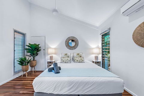 MANDALAY ESCAPE, SECLUSION & SERENITY WITH A POOL - Hotels Melbourne 3