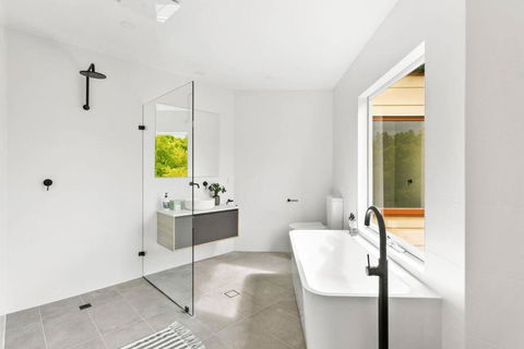 MANHATTAN STYLE 3 STORY LUXURY IN ST PETERS - Hotels Melbourne 3
