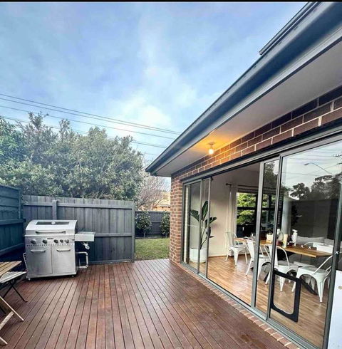 Melbourne Home Close To Airport & Train Station - Hotels Melbourne 1