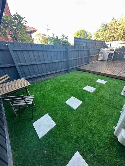 Melbourne Home Close To Airport & Train Station - Hotels Melbourne 3