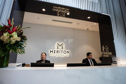 Meriton Suites Liverpool - Hotels Melbourne 3