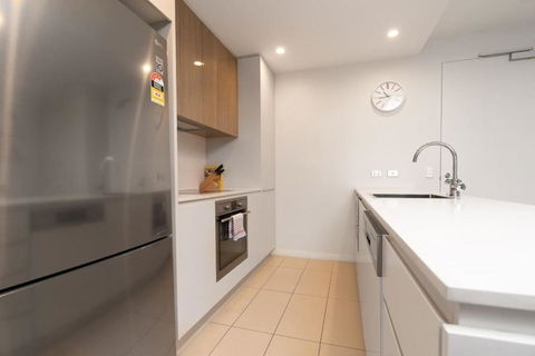 Modish Apartment Near Parliamentary Triangle - Hotels Melbourne 2